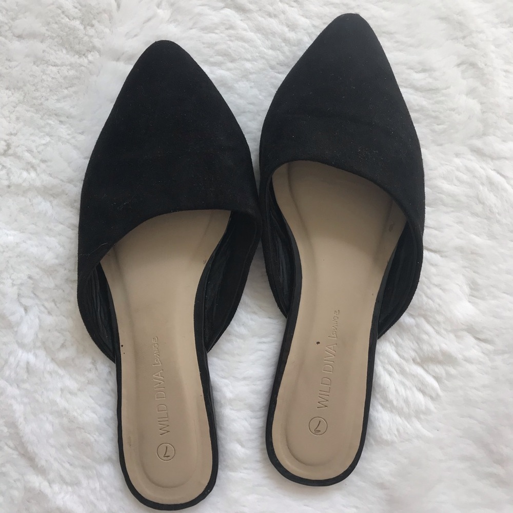 Black pointed slip on flats